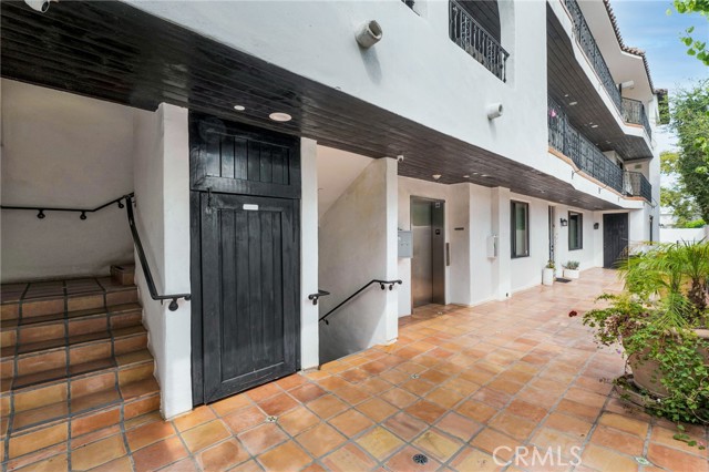 4440 Talofa Avenue, 101 photo 3