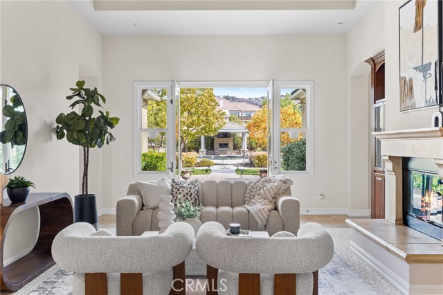 19103 Green Oaks Road, Yorba Linda CA: https://media.crmls.org/medias/55219149-2f6d-4185-b3b1-9f7d3c4fb861.jpg