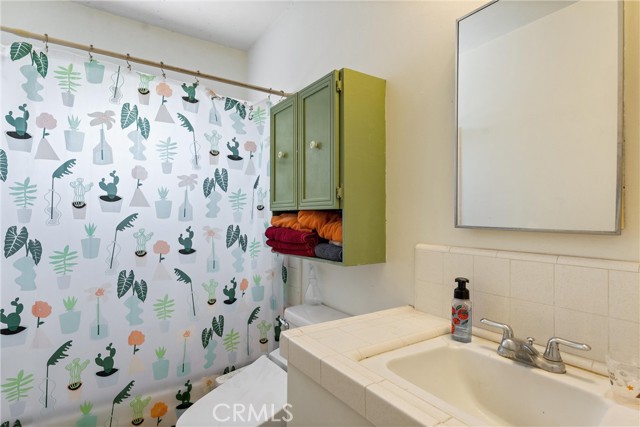 2300 Graham Avenue, Redondo Beach, California 90278, ,Residential Income,Sold,Graham,NP23142072