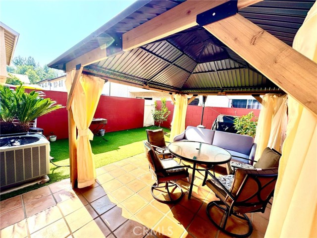 Detail Gallery Image 7 of 19 For 10125 De Soto Ave #40,  Chatsworth,  CA 91311 - 3 Beds | 1/1 Baths