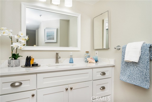 Detail Gallery Image 4 of 39 For 2800 Keller Dr. #264, Tustin,  CA 92782 - 1 Beds | 1 Baths