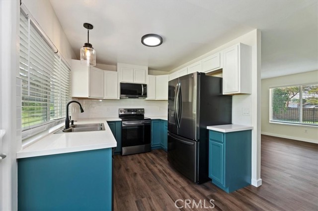 Detail Gallery Image 14 of 33 For 1025 Altura, Riverside,  CA 92507 - 3 Beds | 2 Baths