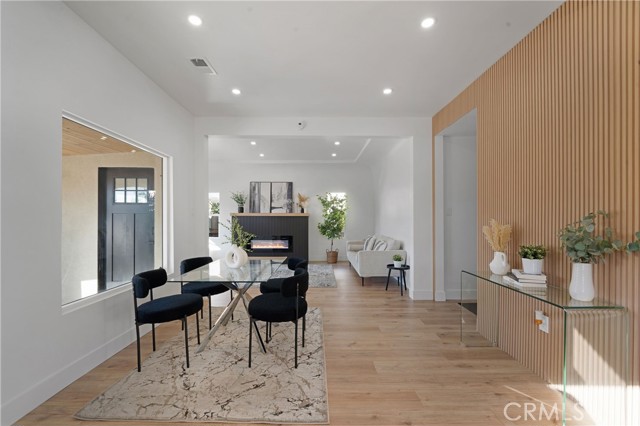 Detail Gallery Image 18 of 39 For 7826 S Harvard Bld, Los Angeles,  CA 90047 - 3 Beds | 2 Baths