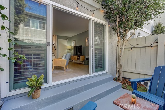 2112 Warfield Avenue, Redondo Beach, California 90278, 2 Bedrooms Bedrooms, ,2 BathroomsBathrooms,Residential,Sold,Warfield,SB23170647