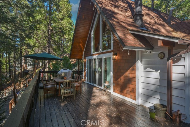 Detail Gallery Image 5 of 37 For 27942 Rainbow Dr, Lake Arrowhead,  CA 92352 - 3 Beds | 3/1 Baths