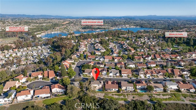 27591 Cenajo, Mission Viejo CA: https://media.crmls.org/medias/5524ae93-5948-40db-8465-45aa25607d83.jpg