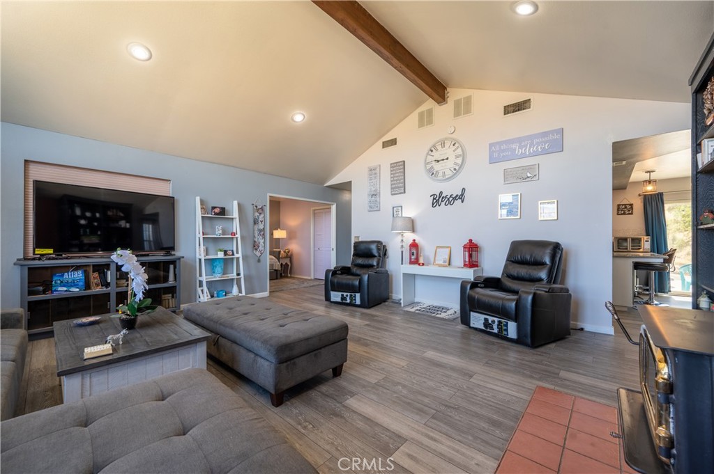 55256Cb5 Bd75 41F7 8A40 0002997Cef49 18401 Pellisier Road, Tehachapi, Ca 93561 &Lt;Span Style='BackgroundColor:transparent;Padding:0Px;'&Gt; &Lt;Small&Gt; &Lt;I&Gt; &Lt;/I&Gt; &Lt;/Small&Gt;&Lt;/Span&Gt;