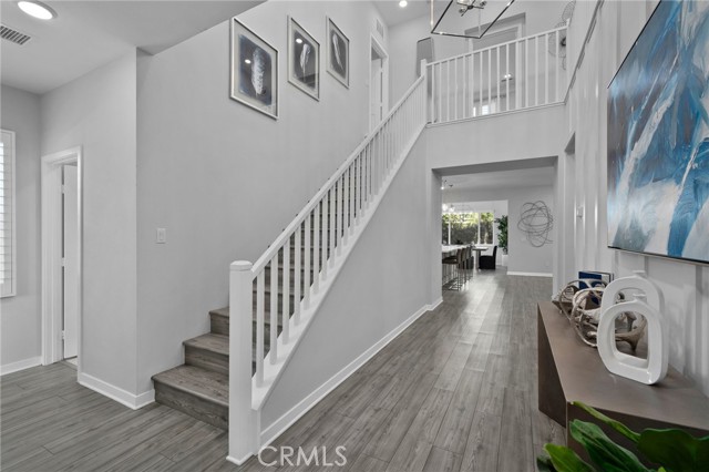 2621 E Clara Lane, Ontario CA: https://media.crmls.org/medias/55259b18-c377-4df9-8951-e0e3180364ae.jpg