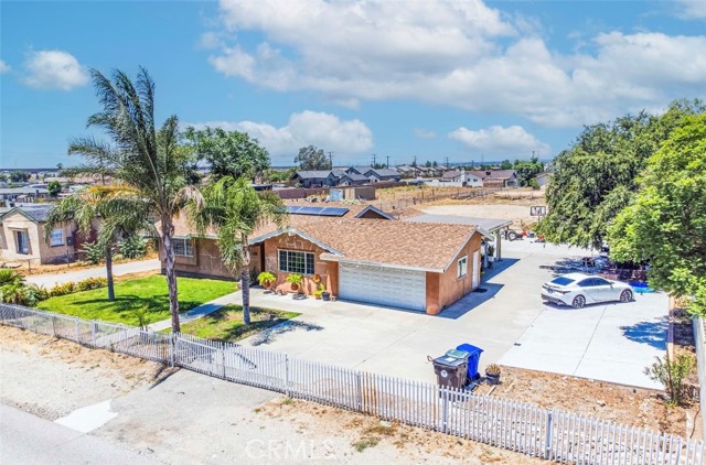 6246 Knox Avenue, Fontana CA: https://media.crmls.org/medias/5525f99a-d96e-45c4-b462-8076d3141968.jpg