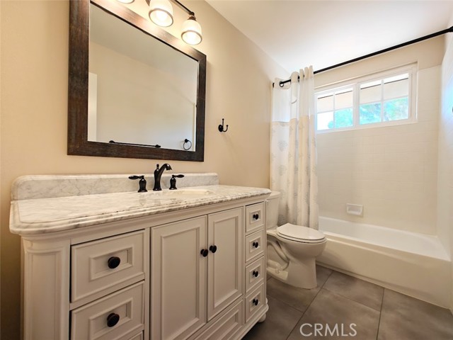 Detail Gallery Image 19 of 23 For 8128 E Candleberry Cir, Orange,  CA 92869 - 4 Beds | 2/1 Baths