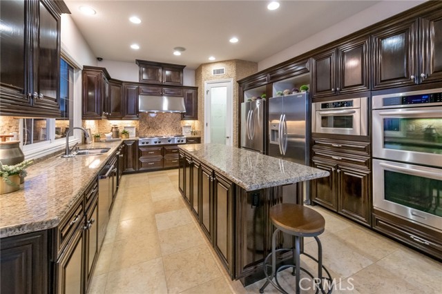 5526b17e 99c4 4b51 Bdae 95ab54e55ec2