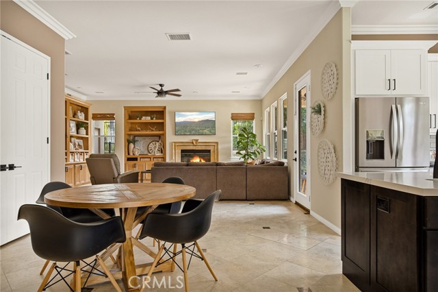 Detail Gallery Image 15 of 58 For 13385 Canyon Heights Dr, Yucaipa,  CA 92399 - 5 Beds | 4 Baths