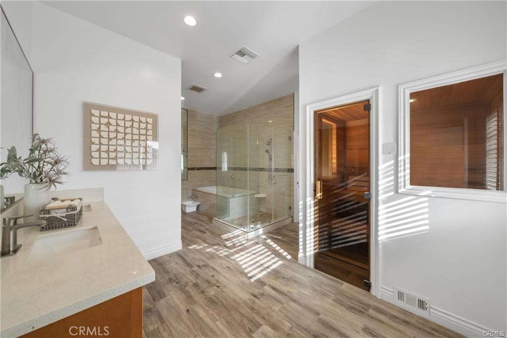 MLS #WS26169393 image #46