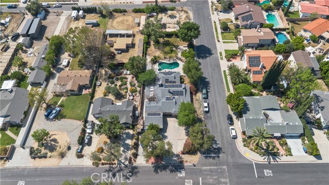 Detail Gallery Image 5 of 53 For 10457 Variel Ave, Chatsworth,  CA 91311 - 6 Beds | 5 Baths