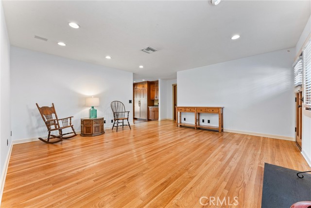 1944 W Lullaby Lane, Anaheim CA: https://media.crmls.org/medias/5528da49-de26-4396-ae22-b238d7bdcd03.jpg