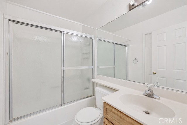 Detail Gallery Image 12 of 26 For 1540 New Ave #C,  San Gabriel,  CA 91776 - 3 Beds | 3 Baths