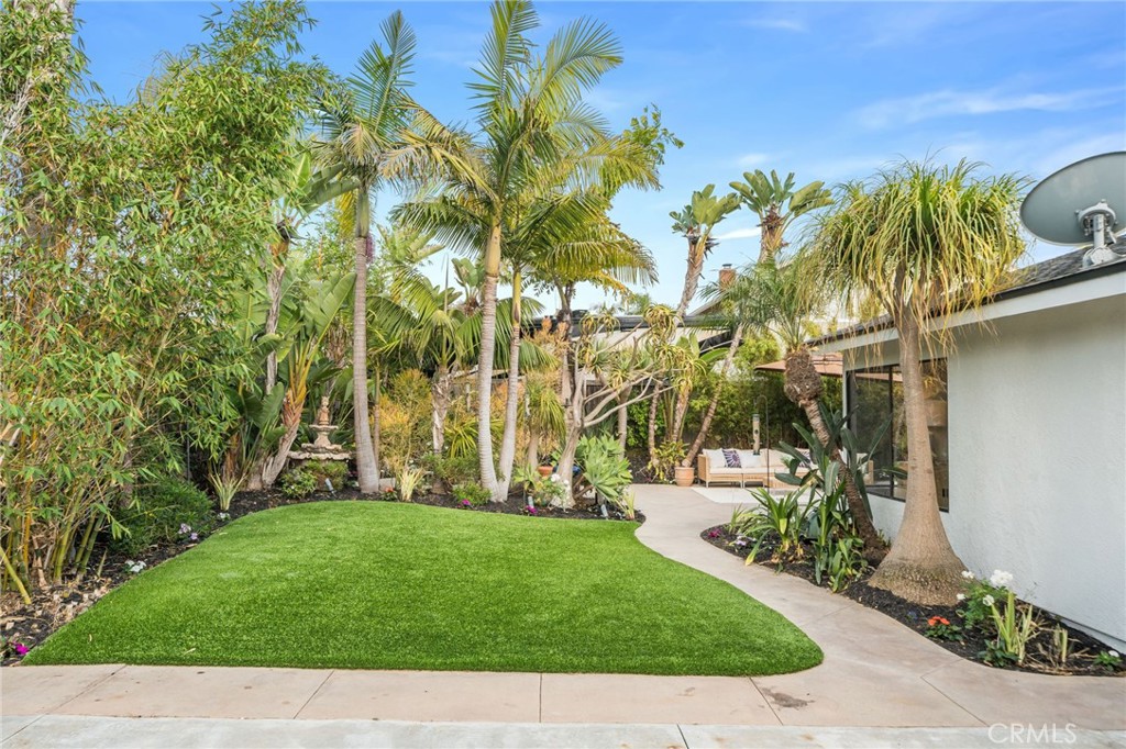 MLS #OC25163941 img 40