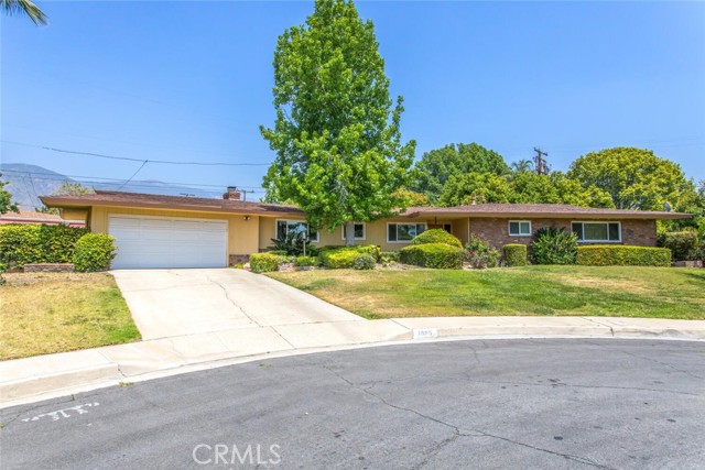 Image 2 for 3895 Pepper Tree Ln, San Bernardino, CA 92404