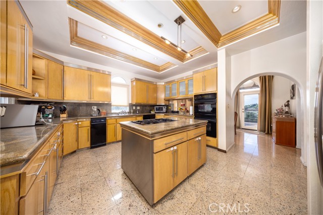 Detail Gallery Image 11 of 47 For 2557 Indian Creek, Diamond Bar,  CA 91765 - 5 Beds | 4/1 Baths