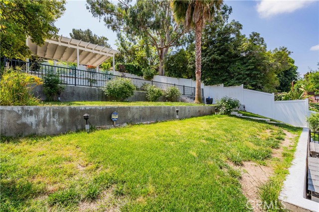 Detail Gallery Image 45 of 52 For 1440 Holbrook St, Eagle Rock,  CA 90041 - 3 Beds | 3/1 Baths
