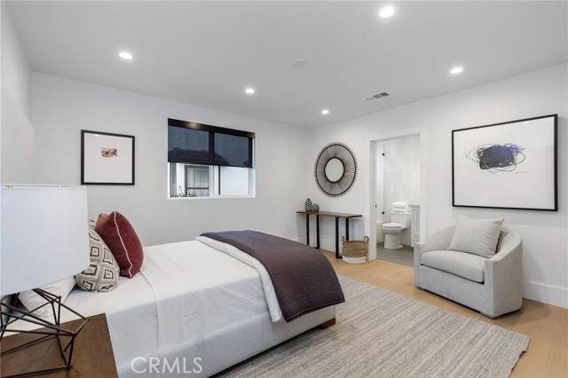 Detail Gallery Image 31 of 45 For 5537 Sunnyslope Ave, Sherman Oaks,  CA 91401 - 4 Beds | 4/1 Baths