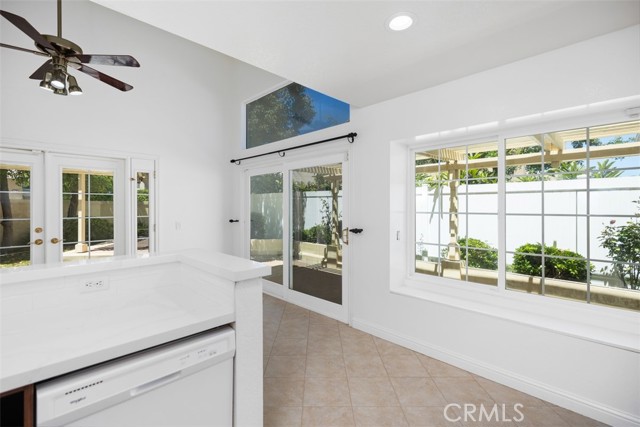 15 Havre Court, Lake Forest CA: https://media.crmls.org/medias/552ed642-7ae6-4c6a-8aa9-338000d5392a.jpg