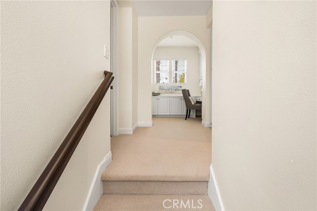 21270 Elda Cir, Huntington Beach CA: https://media.crmls.org/medias/552f4161-1761-4244-a7fe-3d4d29f4bd8e.jpg