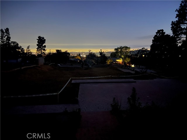 931 Alta Pine Drive, Altadena CA: https://media.crmls.org/medias/552ff5ef-baa6-4de9-8830-f35feba0c1d2.jpg