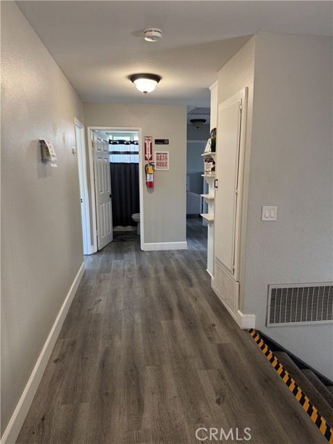 Detail Gallery Image 14 of 19 For 7460 Summit St, Riverside,  CA 92504 - 4 Beds | 2/1 Baths