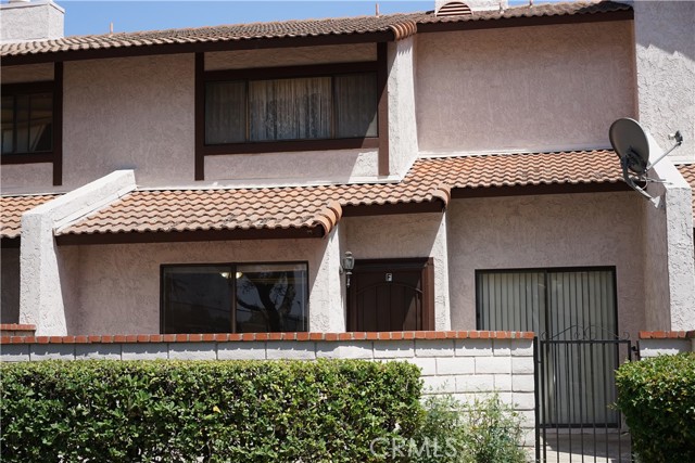 Detail Gallery Image 1 of 29 For 930 N Redding Way #D,  Upland,  CA 91768 - 3 Beds | 2/1 Baths