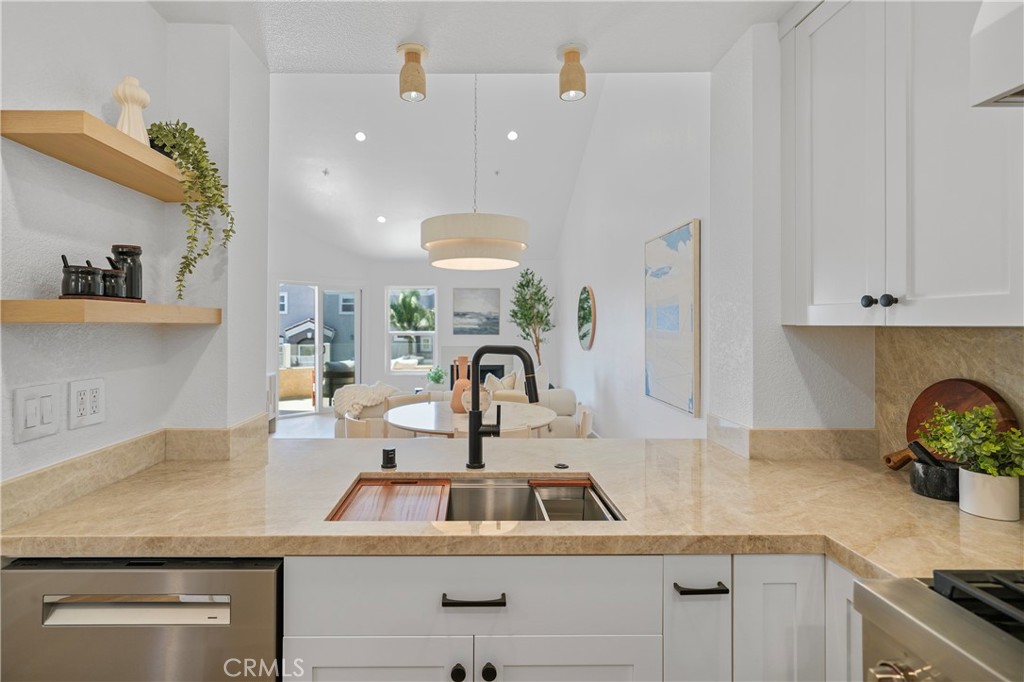 55332eaf 475a 4323 9b3b 6e3f31583fb7