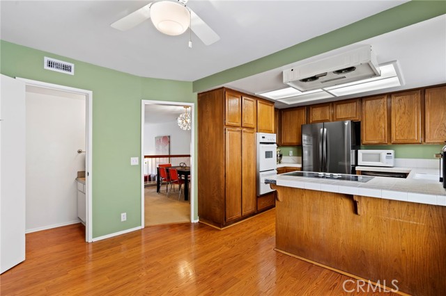 2512 Curtis Avenue, Redondo Beach, California 90278, 2 Bedrooms Bedrooms, ,2 BathroomsBathrooms,Residential,Sold,Curtis,SB23119395