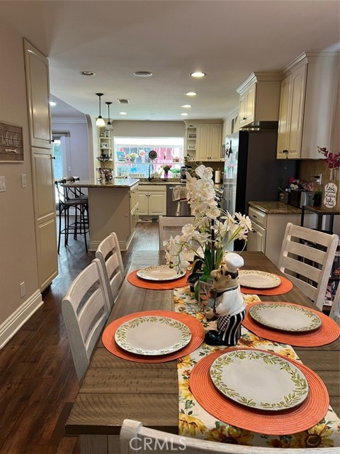 23762 Posey Lane, West Hills CA: https://media.crmls.org/medias/5533e8ec-338e-4c7d-9a01-30620226c8d0.jpg