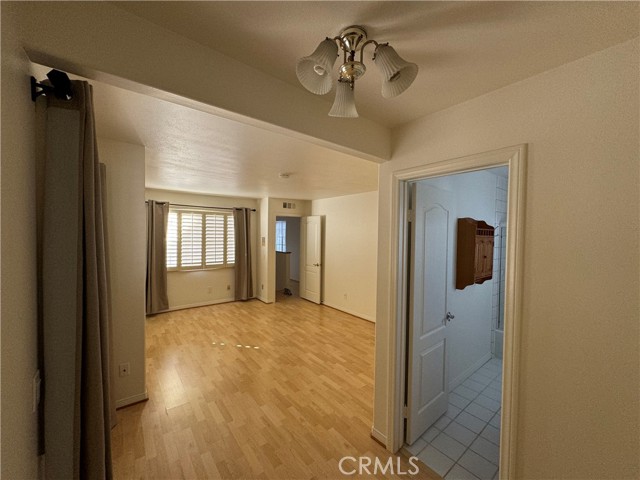 Detail Gallery Image 17 of 22 For 607 Frankfort Ave, Huntington Beach,  CA 92648 - 3 Beds | 3/1 Baths