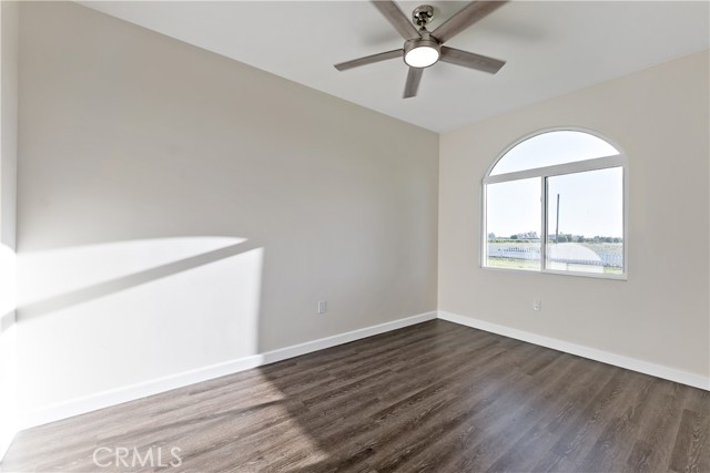 Detail Gallery Image 20 of 34 For 286 N Locan Ave, Fresno,  CA 93737 - 5 Beds | 4/1 Baths