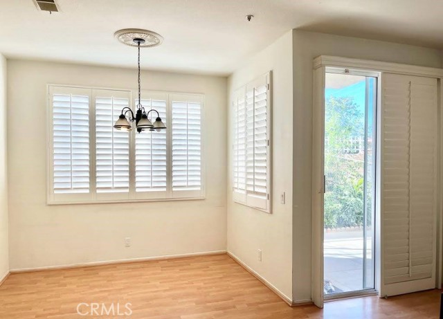 Detail Gallery Image 11 of 32 For 9442 Sylmar Ave #5,  Panorama City,  CA 91402 - 3 Beds | 2/1 Baths