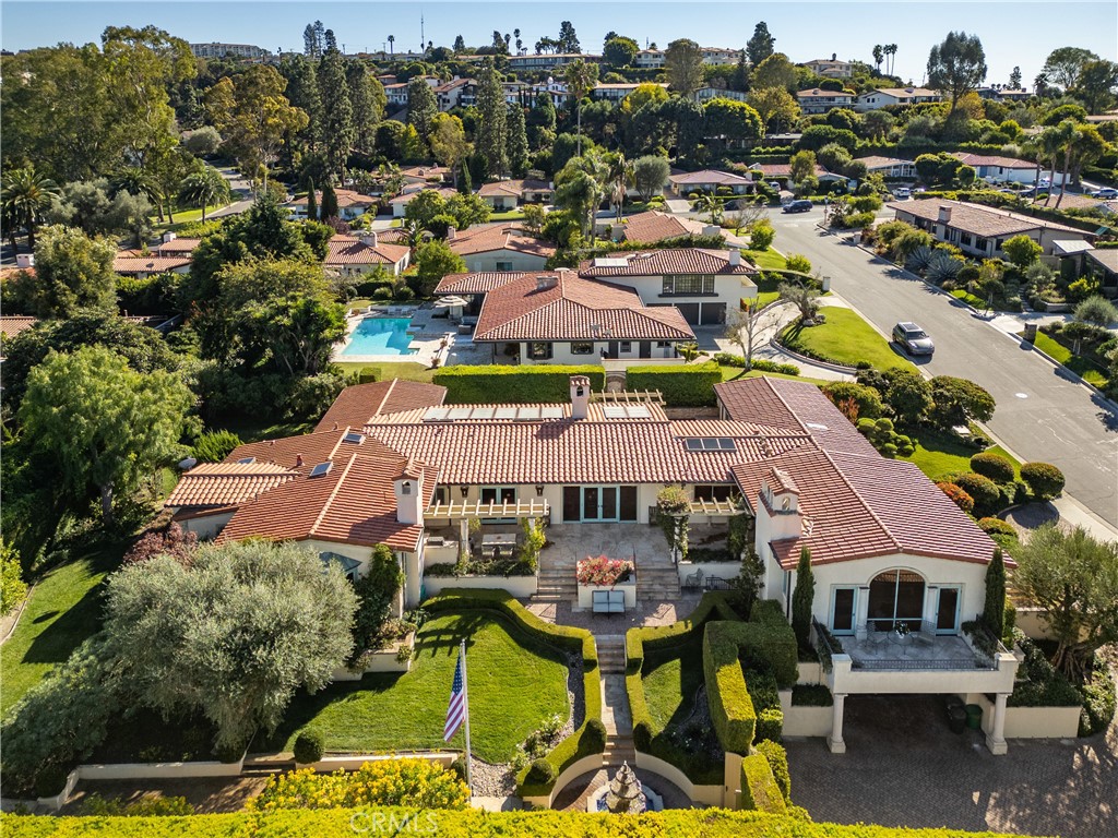 https://media.crmls.org/medias/5534f2fb-0a90-4298-966d-82847ea71219.jpg?preset=X-Large