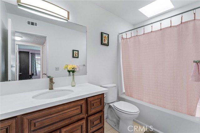 Detail Gallery Image 33 of 45 For 119 N Alhambra Ave #D,  Monterey Park,  CA 91755 - 3 Beds | 3 Baths