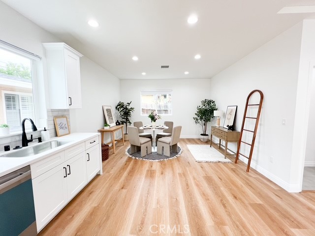 Image 23 of 43 For 13944 Olive Street