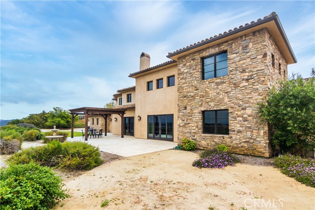 1620 Luse Tank Road, Topanga CA: https://media.crmls.org/medias/5536cbea-723b-4519-8c75-469984547354.jpg