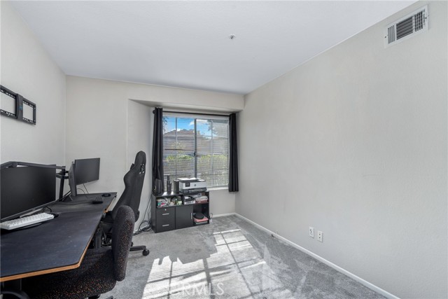 Detail Gallery Image 11 of 24 For 7905 Valencia Ct, Highland,  CA 92346 - 3 Beds | 2 Baths
