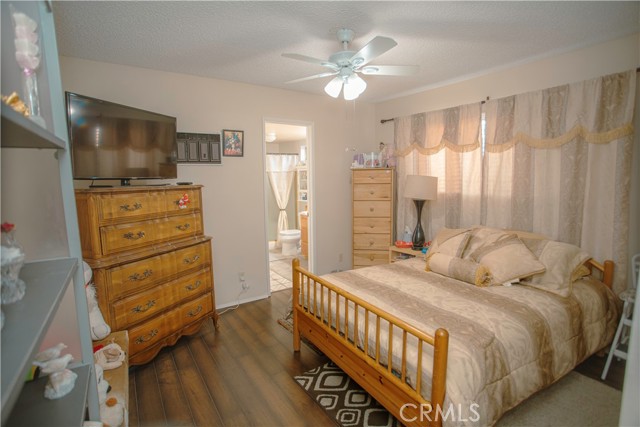 Detail Gallery Image 14 of 44 For 2380 Cristobal Ave, Hemet,  CA 92545 - 2 Beds | 2 Baths