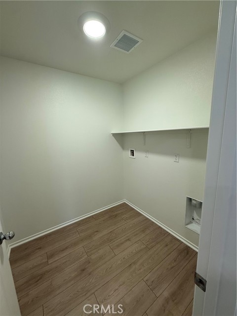 Detail Gallery Image 7 of 13 For 14001 Carina, Moreno Valley,  CA 92555 - 4 Beds | 2/1 Baths