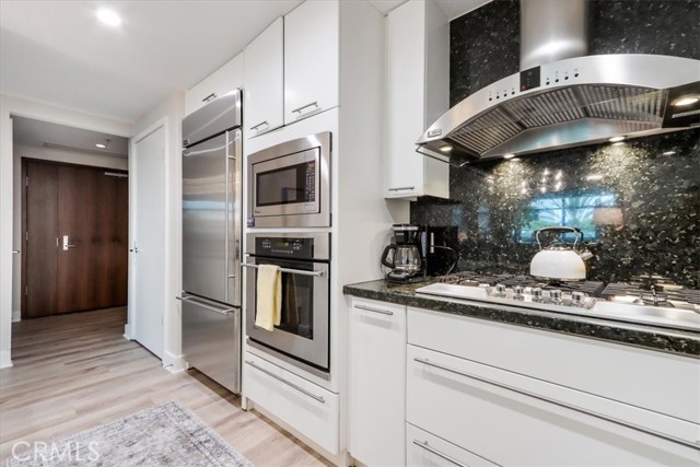 3141 Michelson Drive, Irvine CA: https://media.crmls.org/medias/553994dd-c3fc-4828-bc7e-5aa25330dfaf.jpg