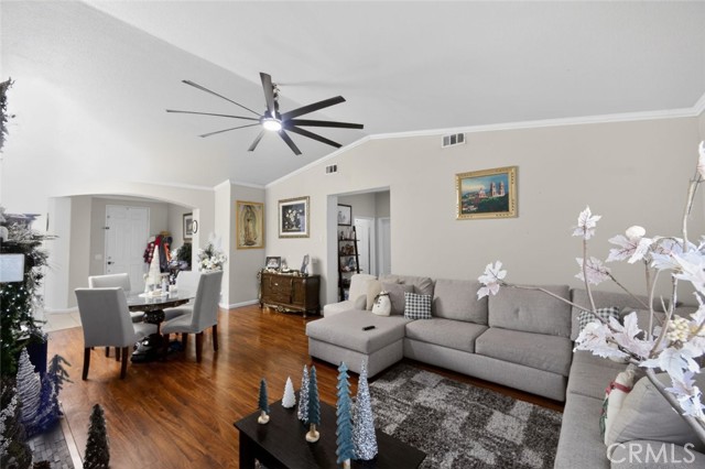 Detail Gallery Image 5 of 21 For 3968 Coral Haven Ct, Perris,  CA 92571 - 3 Beds | 2 Baths