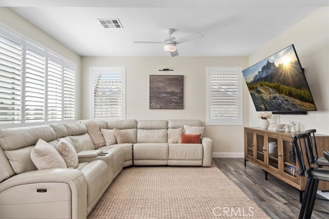 6749 Olive Avenue, San Bernardino CA: https://media.crmls.org/medias/553c120f-3eb5-47f2-a5fe-9b564b4973a3.jpg