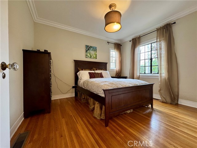 Detail Gallery Image 22 of 65 For 1149 Cordova Ave, Glendale,  CA 91207 - 5 Beds | 3 Baths