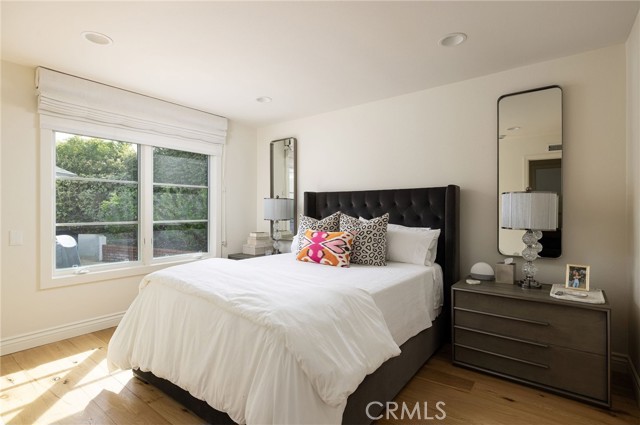 Detail Gallery Image 26 of 38 For 1 San Martin Way, Corona Del Mar,  CA 92625 - 4 Beds | 2/1 Baths