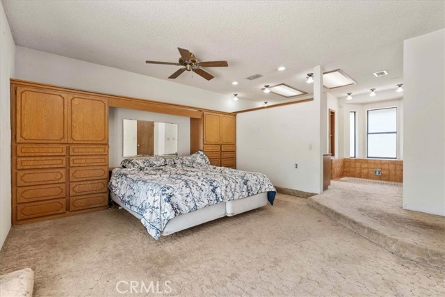 18510 Santa Fe Avenue, San Bernardino CA: https://media.crmls.org/medias/553d332e-509f-4c97-8650-ef4ba1de0e48.jpg