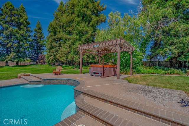 2663 Fallbrook Drive, Merced CA: https://media.crmls.org/medias/553dc5f2-746d-4b25-b467-e4341ab53de1.jpg